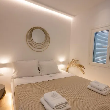 Hyades - Downtown Suites,